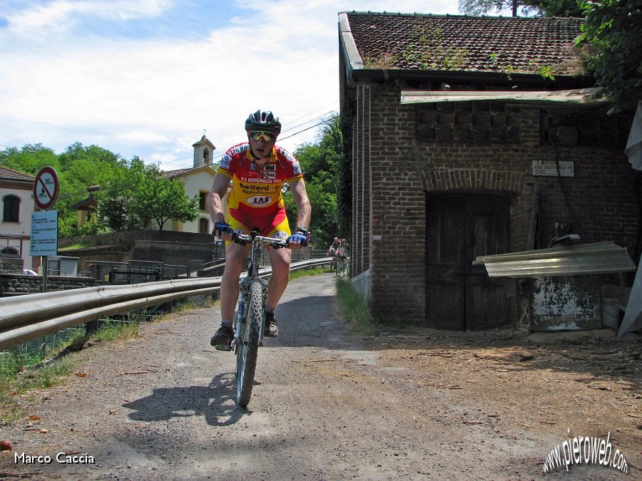 09_Don Mauro versione ciclista.JPG